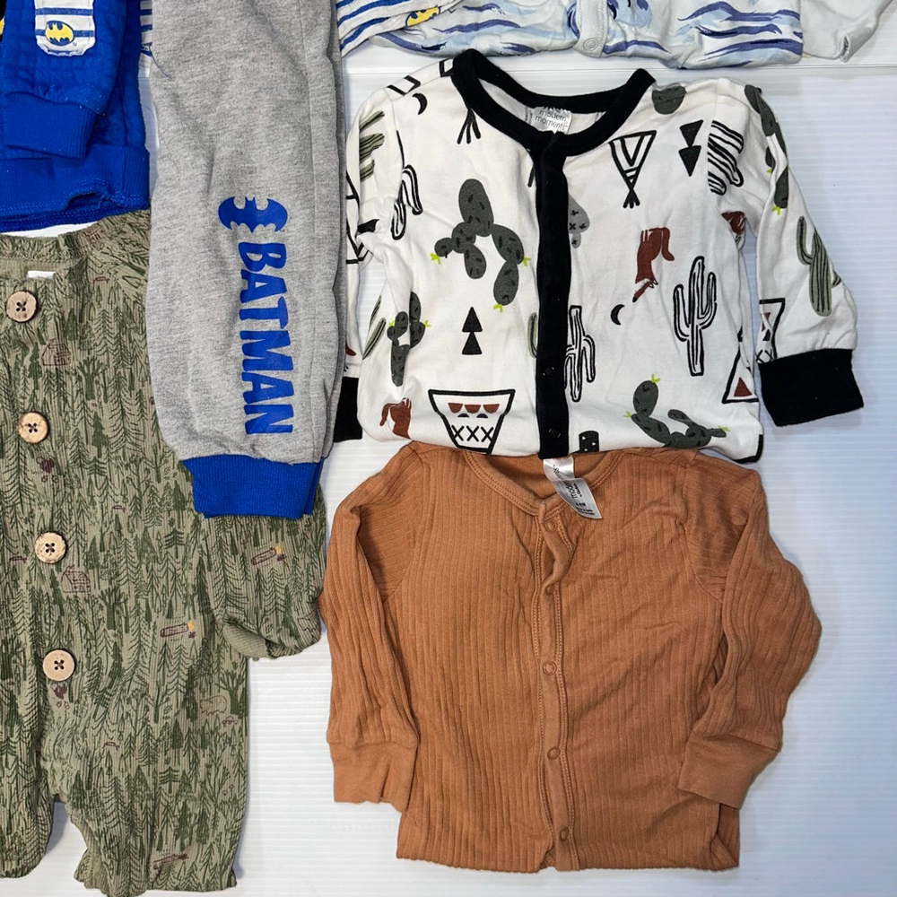 Lot of 9 Items Baby Boy 6-9 & 9-12 Months Assorted Clothing Bundle - Picture 3 of 14